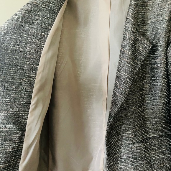 Blazer - Picture 6 of 17